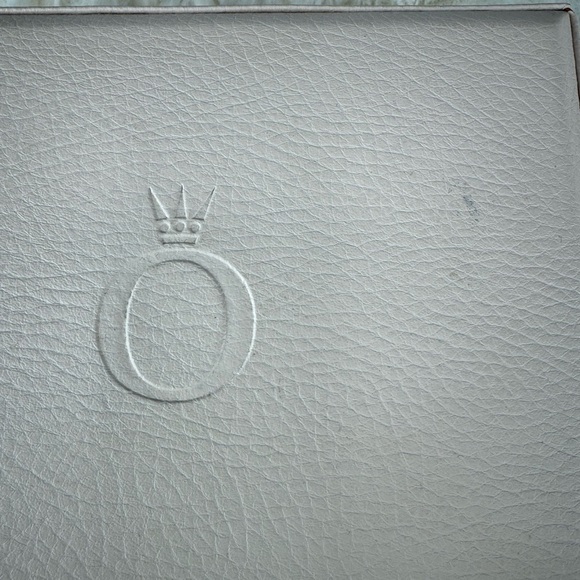 Pandora Ivory Jewelry Case - Picture 12 of 13